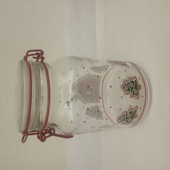 Gingerbread Jar - Picture 2 of 3